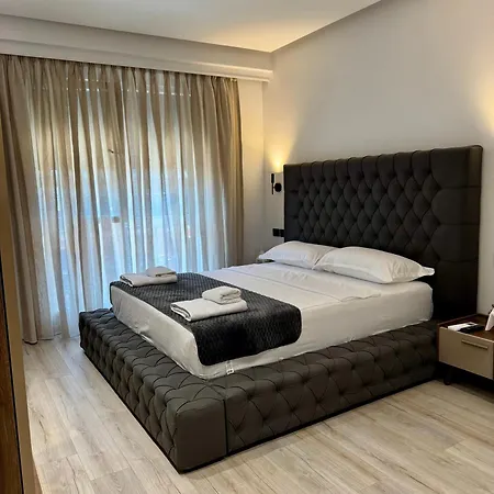 Teds Luxury Apartmán *